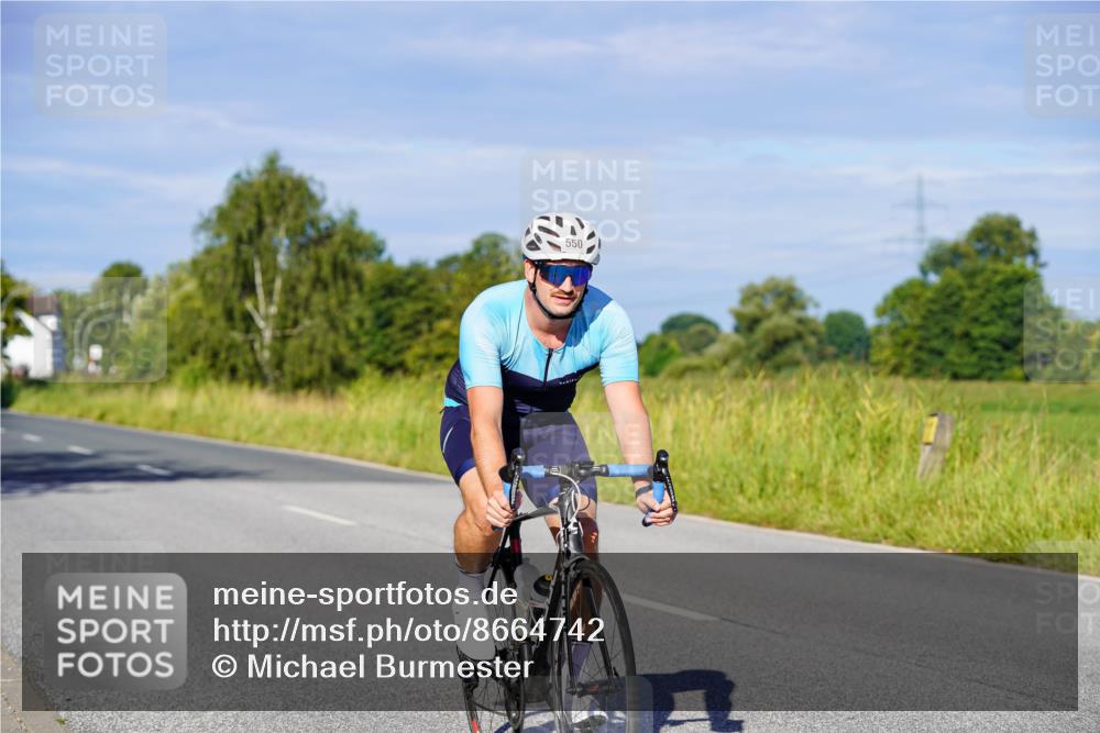 31.08.2025 - Elbe Triathlon Hamburg Michael Burmester http://msf.ph/oto/8664742 31.08.2025 09:25:53 Radfahren 334, 348, 424, 523, 525, 550, 551, 554, 579, 625 meine-sportfotos.de