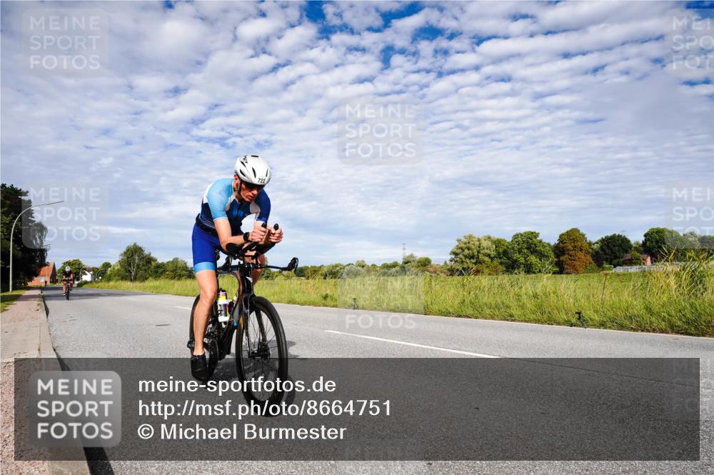 31.08.2025 - Elbe Triathlon Hamburg Michael Burmester http://msf.ph/oto/8664751 31.08.2025 09:57:29 Radfahren 648, 722, 813 meine-sportfotos.de