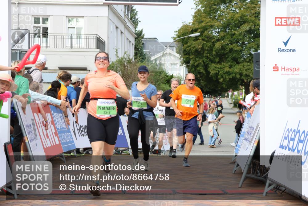 31.08.2025 - 21. Blankeneser Heldenlauf Strokosch-Dieckow http://msf.ph/oto/8664758 31.08.2025 11:19:16 Ziel 3464, 3341, 3475, 3347, 3223 meine-sportfotos.de