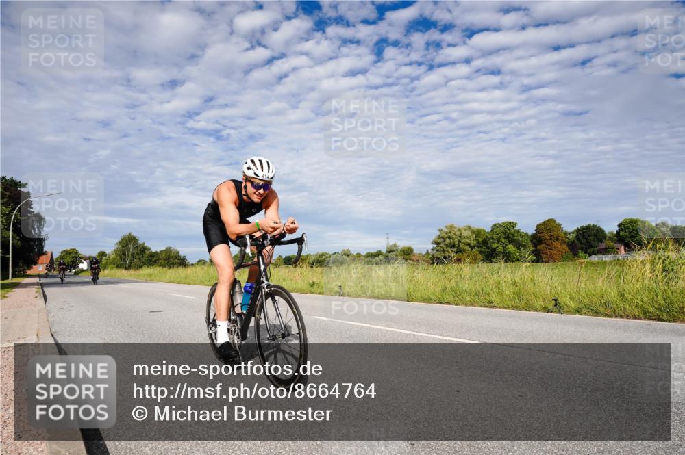 31.08.2025 - Elbe Triathlon Hamburg Michael Burmester http://msf.ph/oto/8664764 31.08.2025 09:57:57 Radfahren 414, 486, 646, 916 meine-sportfotos.de