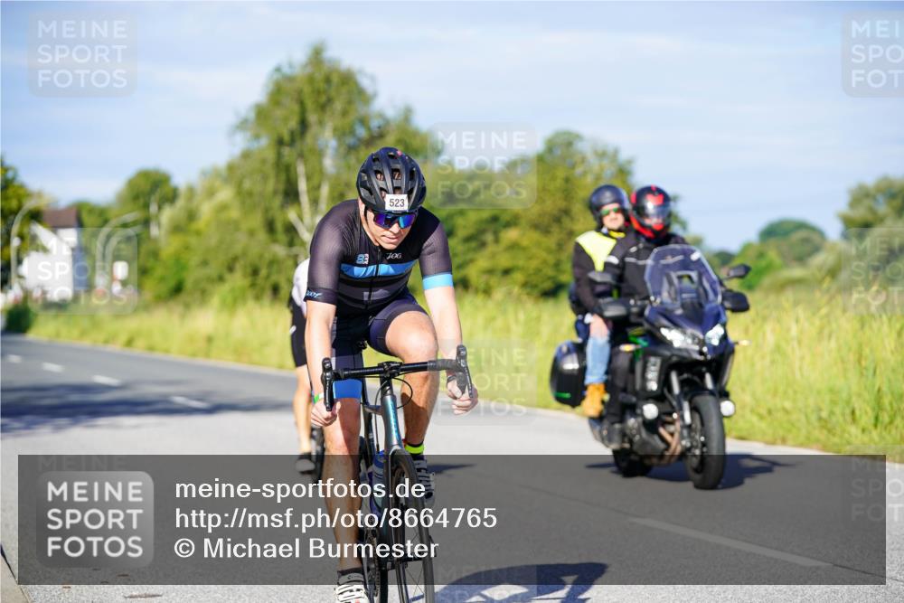 31.08.2025 - Elbe Triathlon Hamburg Michael Burmester http://msf.ph/oto/8664765 31.08.2025 09:26:00 Radfahren 301, 523, 525, 551, 554, 579 meine-sportfotos.de