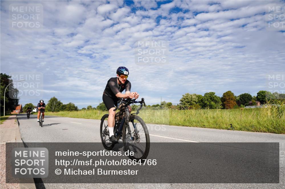 31.08.2025 - Elbe Triathlon Hamburg Michael Burmester http://msf.ph/oto/8664766 31.08.2025 09:57:59 Radfahren 414, 486, 646, 916 meine-sportfotos.de
