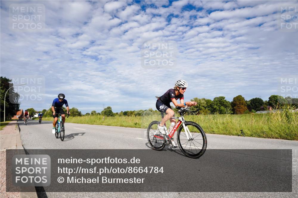 31.08.2025 - Elbe Triathlon Hamburg Michael Burmester http://msf.ph/oto/8664784 31.08.2025 09:58:26 Radfahren 519, 567, 615, 623, 709, 837, 866, 913 meine-sportfotos.de