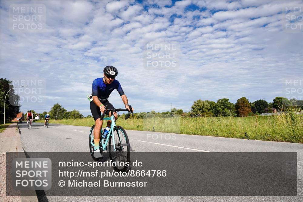 31.08.2025 - Elbe Triathlon Hamburg Michael Burmester http://msf.ph/oto/8664786 31.08.2025 09:58:27 Radfahren 519, 567, 615, 623, 709, 837, 913 meine-sportfotos.de