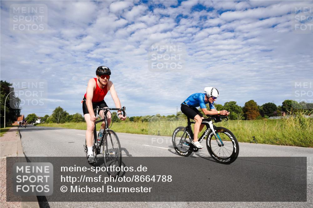 31.08.2025 - Elbe Triathlon Hamburg Michael Burmester http://msf.ph/oto/8664788 31.08.2025 09:58:29 Radfahren 519, 567, 615, 623, 709, 913 meine-sportfotos.de