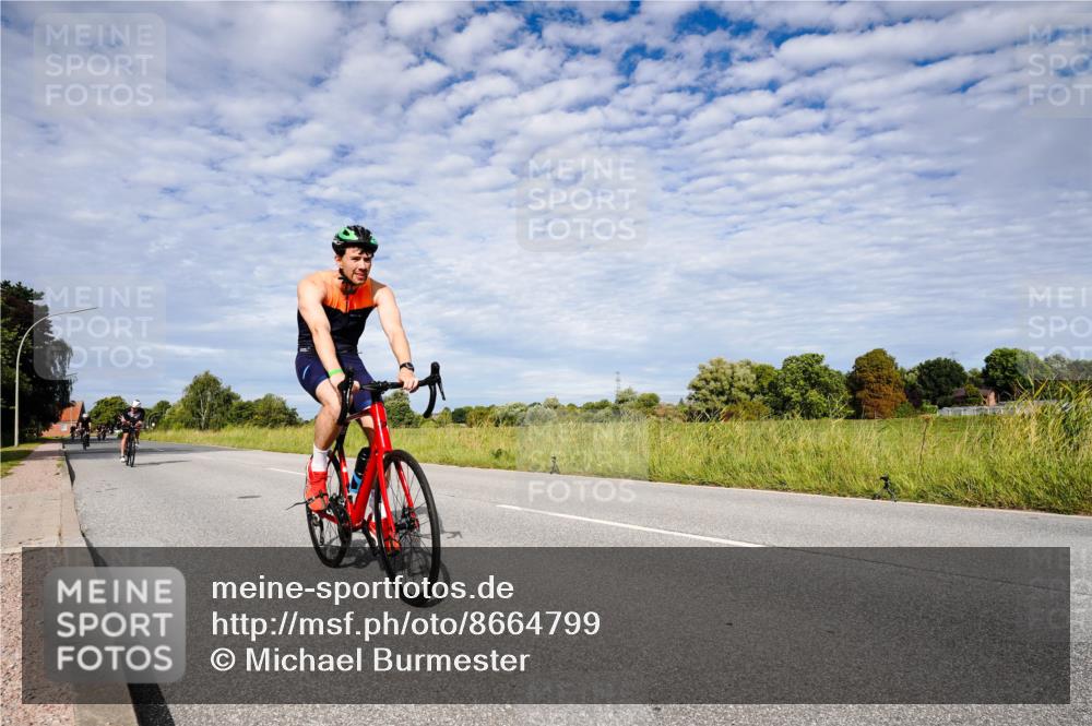 31.08.2025 - Elbe Triathlon Hamburg Michael Burmester http://msf.ph/oto/8664799 31.08.2025 09:58:42 Radfahren 388, 406, 720, 770, 888 meine-sportfotos.de
