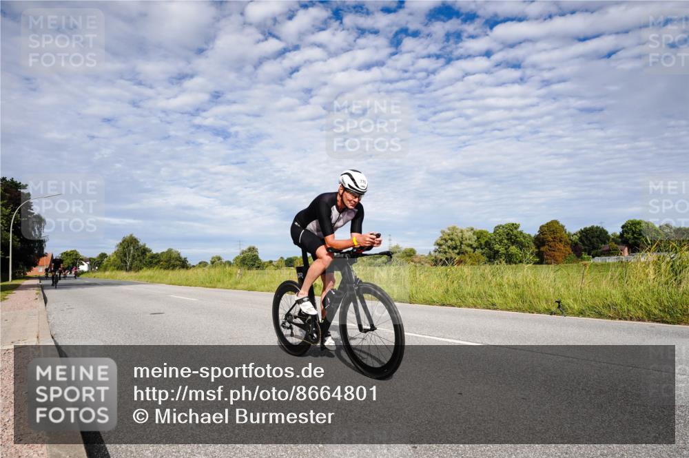 31.08.2025 - Elbe Triathlon Hamburg Michael Burmester http://msf.ph/oto/8664801 31.08.2025 09:58:44 Radfahren 388, 406, 720, 770, 841, 888 meine-sportfotos.de