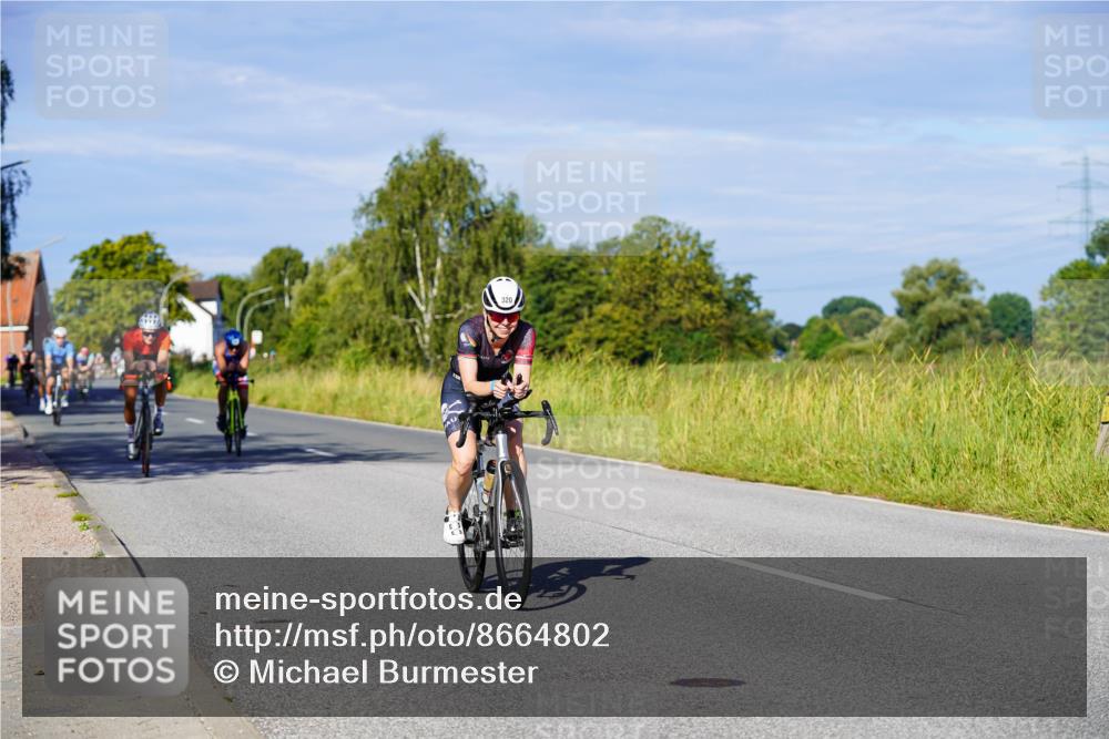 31.08.2025 - Elbe Triathlon Hamburg Michael Burmester http://msf.ph/oto/8664802 31.08.2025 09:26:24 Radfahren 175, 316, 320, 355, 395, 434, 438, 471 meine-sportfotos.de
