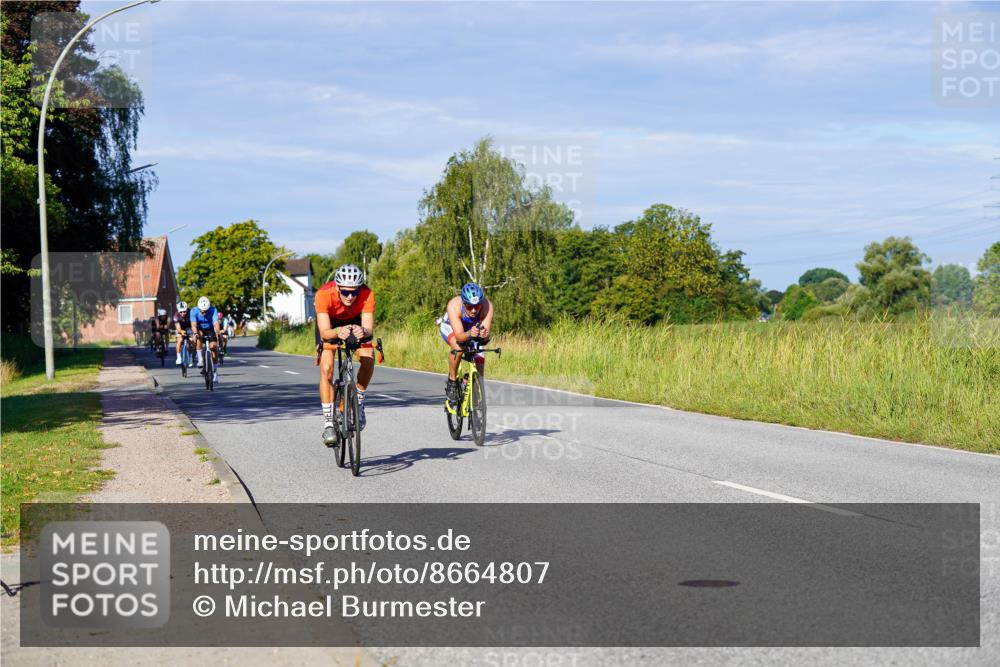 31.08.2025 - Elbe Triathlon Hamburg Michael Burmester http://msf.ph/oto/8664807 31.08.2025 09:26:25 Radfahren 175, 316, 320, 355, 395, 434, 438, 471 meine-sportfotos.de