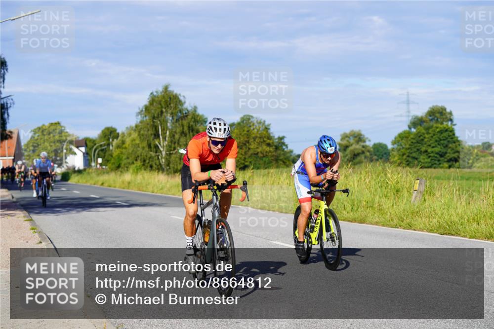 31.08.2025 - Elbe Triathlon Hamburg Michael Burmester http://msf.ph/oto/8664812 31.08.2025 09:26:26 Radfahren 175, 316, 320, 341, 355, 395, 434, 438, 471 meine-sportfotos.de