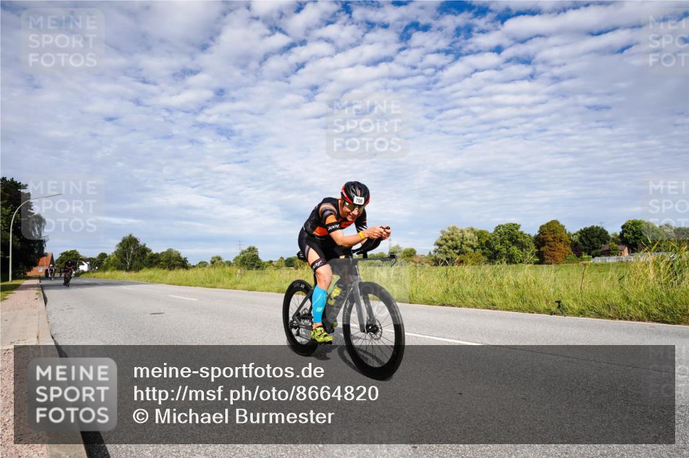 31.08.2025 - Elbe Triathlon Hamburg Michael Burmester http://msf.ph/oto/8664820 31.08.2025 09:59:10 Radfahren 633, 700, 800 meine-sportfotos.de