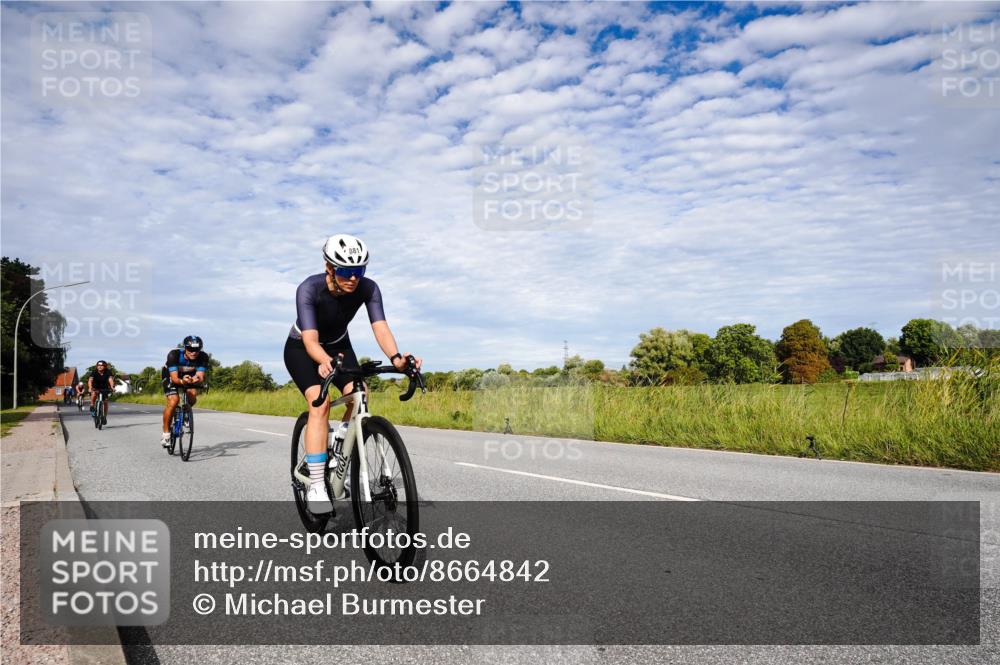 31.08.2025 - Elbe Triathlon Hamburg Michael Burmester http://msf.ph/oto/8664842 31.08.2025 09:59:30 Radfahren 438, 694, 773, 864, 881, 923, 928 meine-sportfotos.de