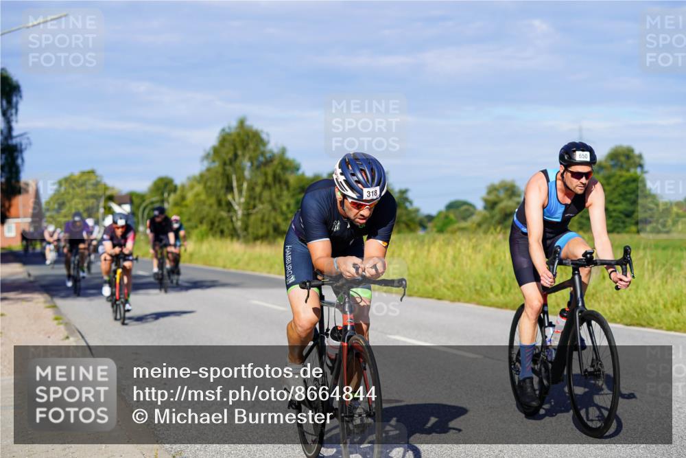 31.08.2025 - Elbe Triathlon Hamburg Michael Burmester http://msf.ph/oto/8664844 31.08.2025 09:26:35 Radfahren 248, 318, 341, 444, 445, 461, 558, 596, 622, 650, 716, 725 meine-sportfotos.de
