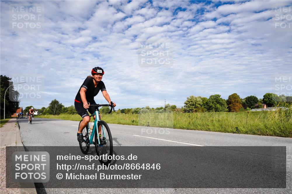 31.08.2025 - Elbe Triathlon Hamburg Michael Burmester http://msf.ph/oto/8664846 31.08.2025 09:59:32 Radfahren 438, 610, 681, 694, 773, 864, 881, 923 meine-sportfotos.de