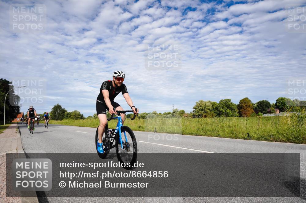 31.08.2025 - Elbe Triathlon Hamburg Michael Burmester http://msf.ph/oto/8664856 31.08.2025 09:59:38 Radfahren 438, 489, 607, 610, 617, 622, 681, 864 meine-sportfotos.de