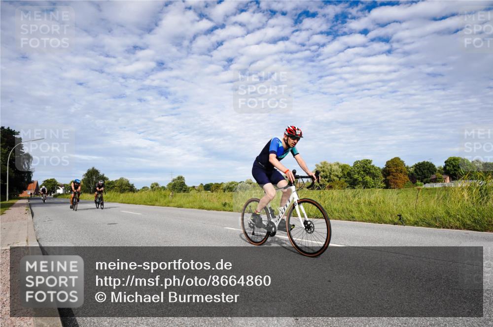 31.08.2025 - Elbe Triathlon Hamburg Michael Burmester http://msf.ph/oto/8664860 31.08.2025 09:59:40 Radfahren 438, 489, 607, 610, 617, 622, 681 meine-sportfotos.de
