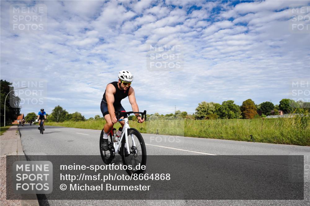 31.08.2025 - Elbe Triathlon Hamburg Michael Burmester http://msf.ph/oto/8664868 31.08.2025 09:59:51 Radfahren 455, 469, 494, 527, 667 meine-sportfotos.de