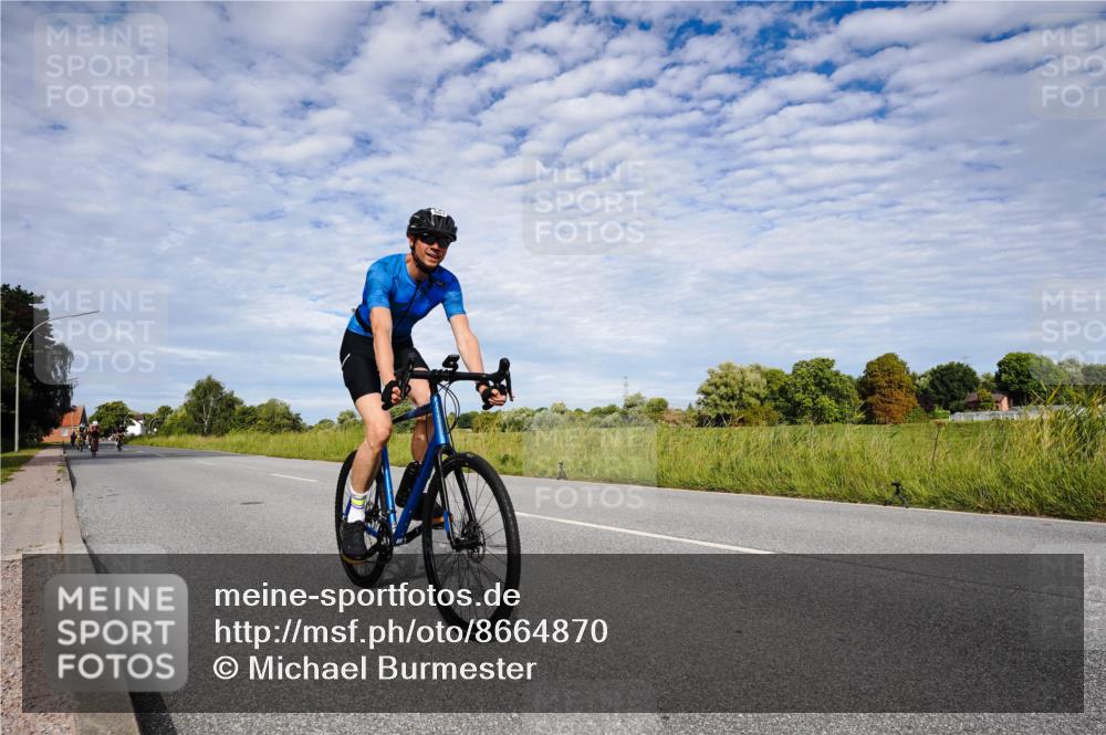 31.08.2025 - Elbe Triathlon Hamburg Michael Burmester http://msf.ph/oto/8664870 31.08.2025 09:59:52 Radfahren 455, 469, 494, 527, 667, 756 meine-sportfotos.de