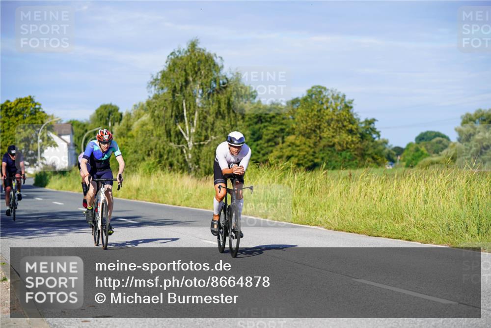 31.08.2025 - Elbe Triathlon Hamburg Michael Burmester http://msf.ph/oto/8664878 31.08.2025 09:26:41 Radfahren 183, 221, 261, 312, 596, 615, 622, 643, 716, 725 meine-sportfotos.de