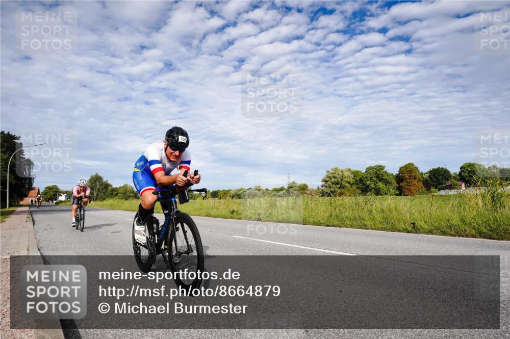 31.08.2025 - Elbe Triathlon Hamburg Michael Burmester http://msf.ph/oto/8664879 31.08.2025 10:00:00 Radfahren 562, 756, 787 meine-sportfotos.de
