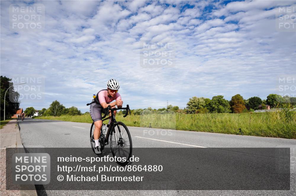 31.08.2025 - Elbe Triathlon Hamburg Michael Burmester http://msf.ph/oto/8664880 31.08.2025 10:00:01 Radfahren 562, 756, 787 meine-sportfotos.de