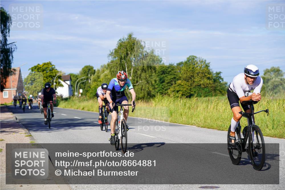 31.08.2025 - Elbe Triathlon Hamburg Michael Burmester http://msf.ph/oto/8664881 31.08.2025 09:26:42 Radfahren 183, 221, 261, 312, 596, 608, 615, 622, 631, 643, 716 meine-sportfotos.de