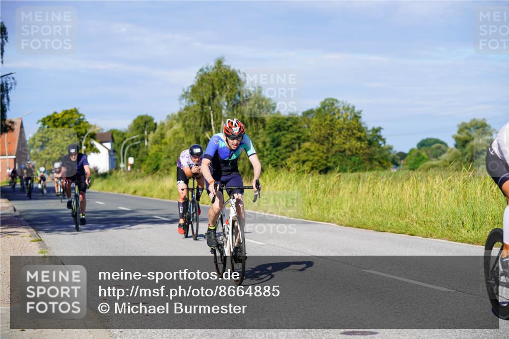 31.08.2025 - Elbe Triathlon Hamburg Michael Burmester http://msf.ph/oto/8664885 31.08.2025 09:26:42 Radfahren 183, 221, 261, 312, 596, 608, 615, 622, 631, 643, 716 meine-sportfotos.de