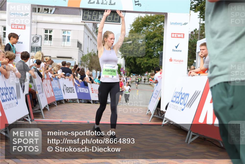 31.08.2025 - 21. Blankeneser Heldenlauf Strokosch-Dieckow http://msf.ph/oto/8664893 31.08.2025 11:00:14 Ziel 3247, 3691, 3660, 3655, 3664, 3431, 3670 meine-sportfotos.de