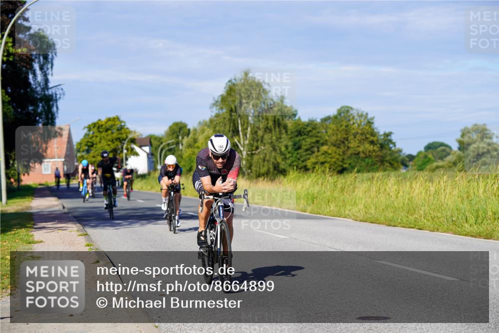 31.08.2025 - Elbe Triathlon Hamburg Michael Burmester http://msf.ph/oto/8664899 31.08.2025 09:26:45 Radfahren 183, 221, 261, 312, 506, 601, 608, 615, 622, 631, 643 meine-sportfotos.de