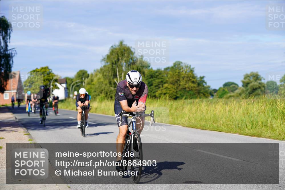 31.08.2025 - Elbe Triathlon Hamburg Michael Burmester http://msf.ph/oto/8664903 31.08.2025 09:26:46 Radfahren 183, 221, 261, 312, 506, 601, 608, 615, 631, 643 meine-sportfotos.de