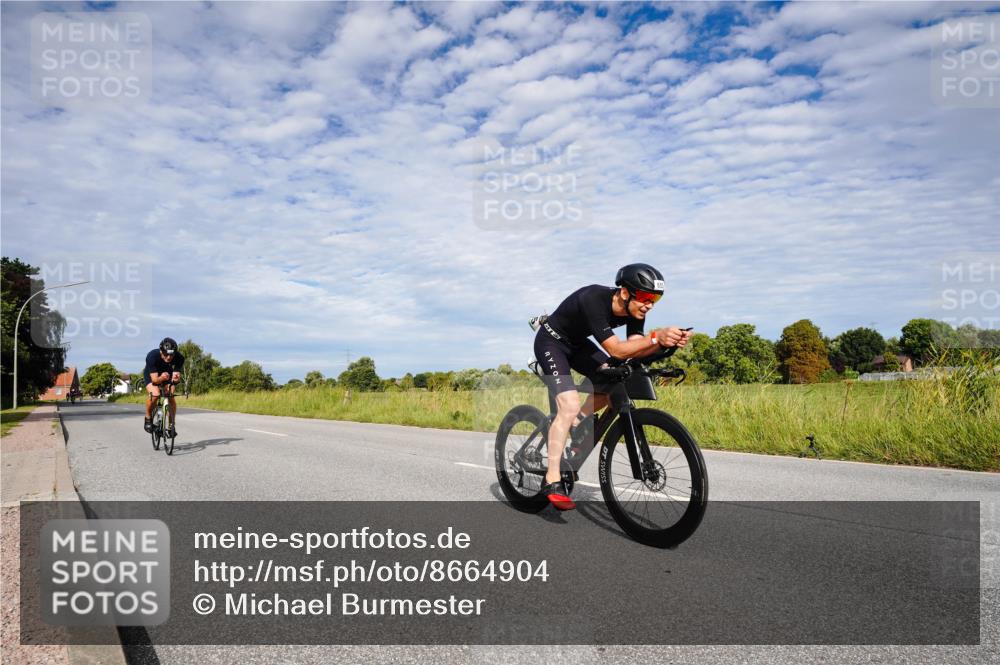 31.08.2025 - Elbe Triathlon Hamburg Michael Burmester http://msf.ph/oto/8664904 31.08.2025 10:00:22 Radfahren 589, 655, 729 meine-sportfotos.de