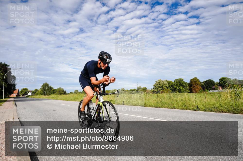 31.08.2025 - Elbe Triathlon Hamburg Michael Burmester http://msf.ph/oto/8664906 31.08.2025 10:00:23 Radfahren 589, 655, 729, 759 meine-sportfotos.de