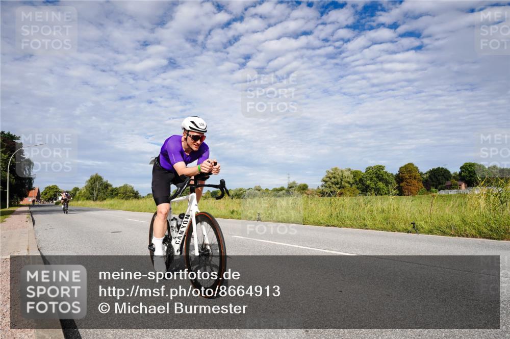 31.08.2025 - Elbe Triathlon Hamburg Michael Burmester http://msf.ph/oto/8664913 31.08.2025 10:00:32 Radfahren 526, 717, 759 meine-sportfotos.de