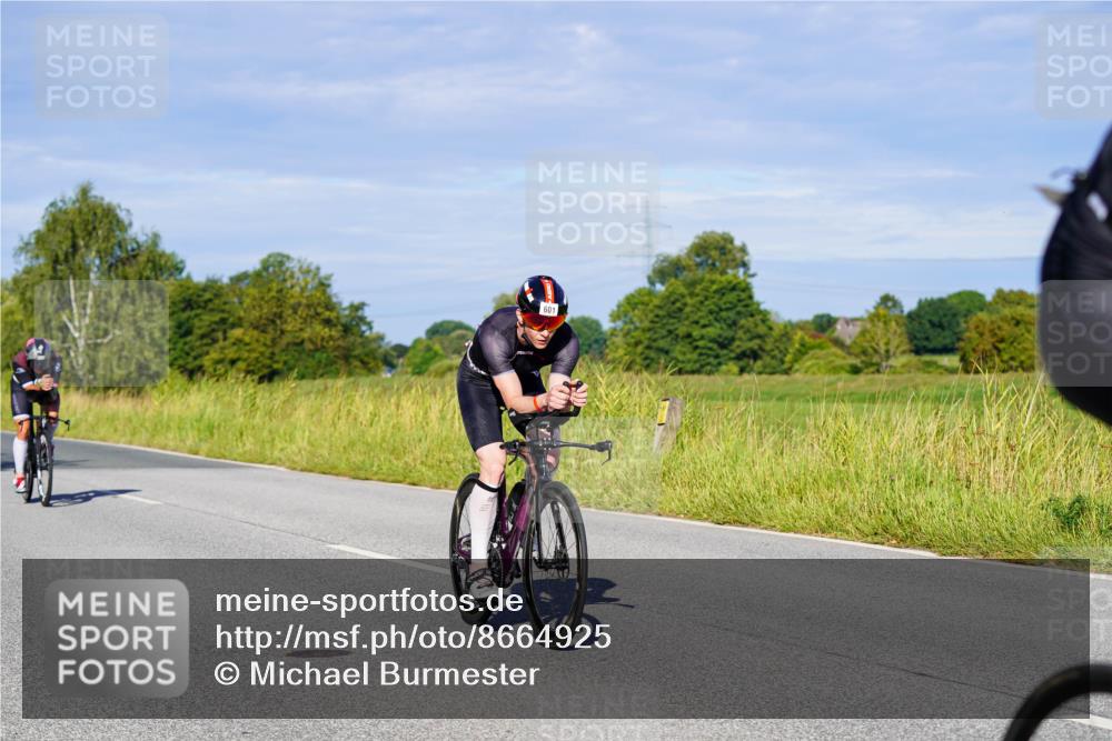 31.08.2025 - Elbe Triathlon Hamburg Michael Burmester http://msf.ph/oto/8664925 31.08.2025 09:26:50 Radfahren 221, 266, 506, 601, 608, 631, 643 meine-sportfotos.de