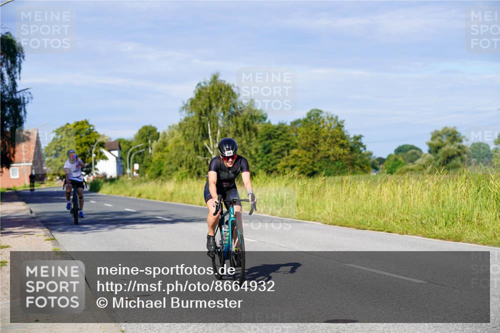 31.08.2025 - Elbe Triathlon Hamburg Michael Burmester http://msf.ph/oto/8664932 31.08.2025 09:26:55 Radfahren 266, 399 meine-sportfotos.de