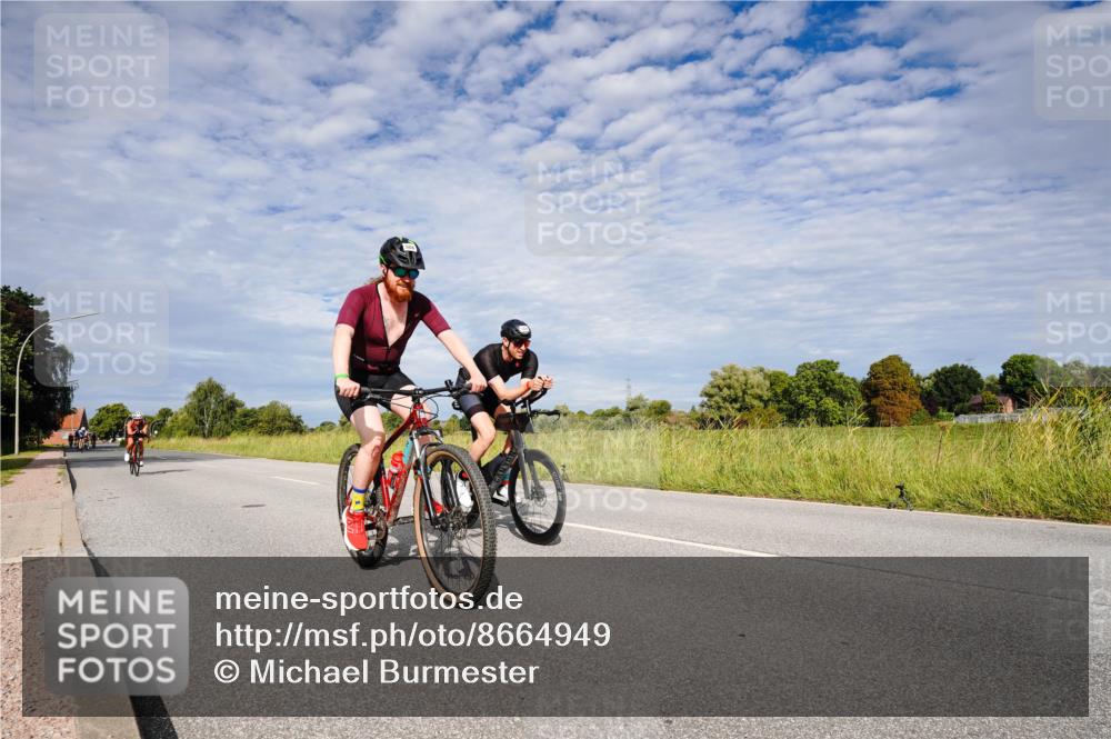 31.08.2025 - Elbe Triathlon Hamburg Michael Burmester http://msf.ph/oto/8664949 31.08.2025 10:01:20 Radfahren 508, 534, 568, 691, 786, 826 meine-sportfotos.de