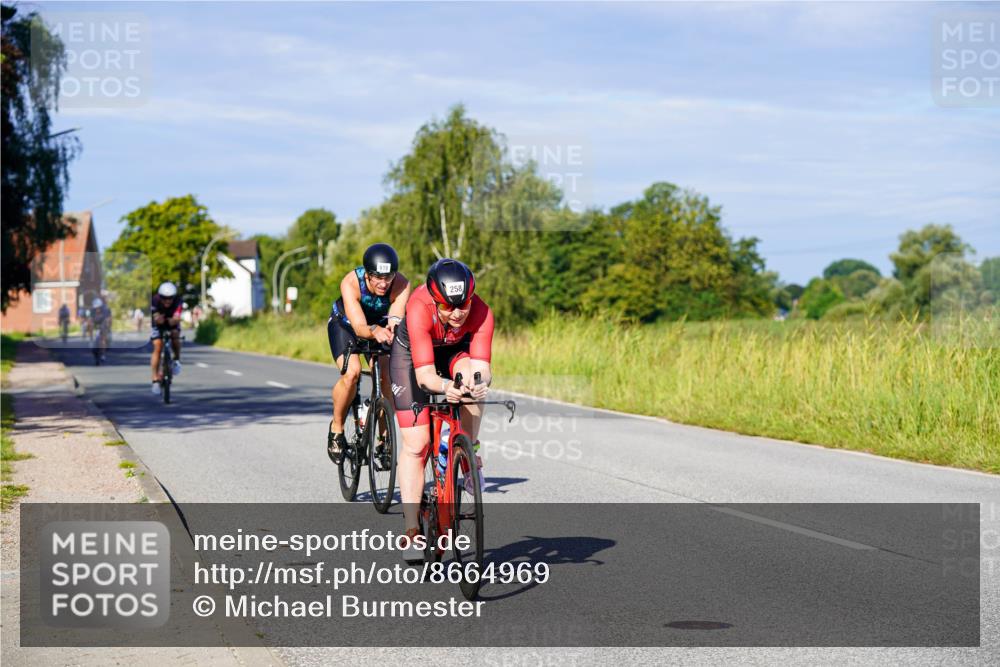 31.08.2025 - Elbe Triathlon Hamburg Michael Burmester http://msf.ph/oto/8664969 31.08.2025 09:27:13 Radfahren 168, 197, 258, 278, 415, 619, 678 meine-sportfotos.de