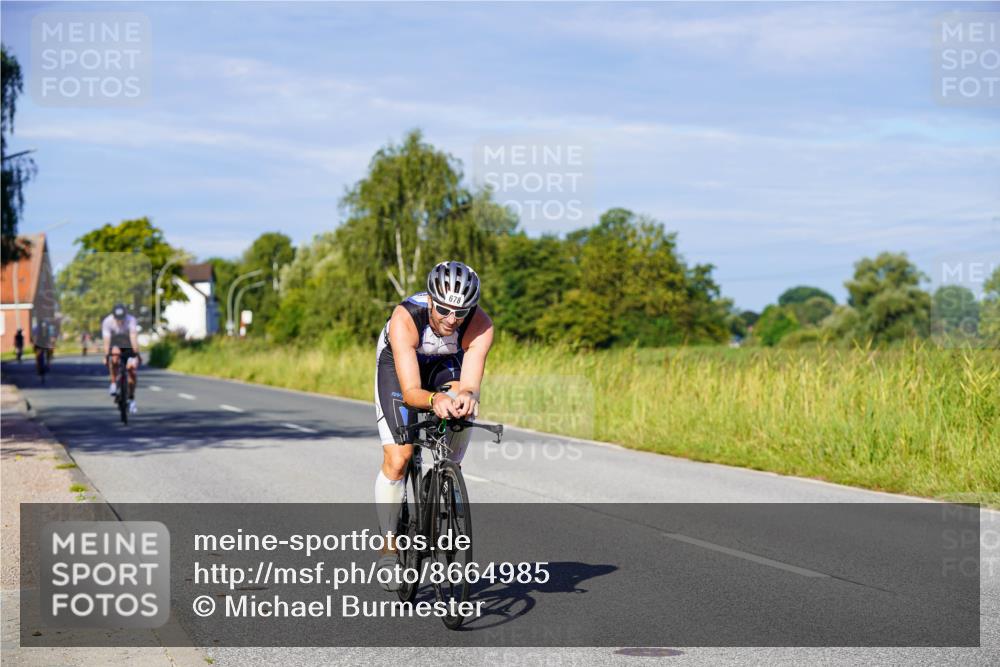 31.08.2025 - Elbe Triathlon Hamburg Michael Burmester http://msf.ph/oto/8664985 31.08.2025 09:27:20 Radfahren 278, 563, 605, 678 meine-sportfotos.de