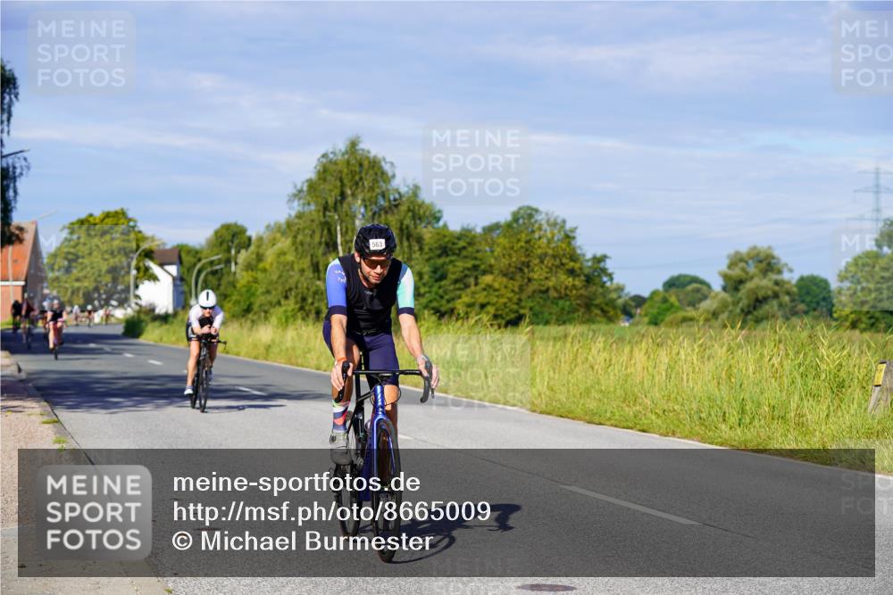 31.08.2025 - Elbe Triathlon Hamburg Michael Burmester http://msf.ph/oto/8665009 31.08.2025 09:27:26 Radfahren 247, 299, 385, 563, 605, 623 meine-sportfotos.de