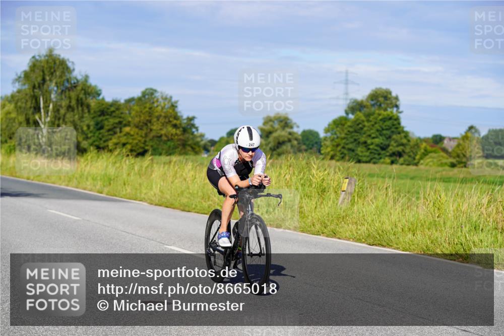 31.08.2025 - Elbe Triathlon Hamburg Michael Burmester http://msf.ph/oto/8665018 31.08.2025 09:27:28 Radfahren 247, 299, 385, 563, 623 meine-sportfotos.de