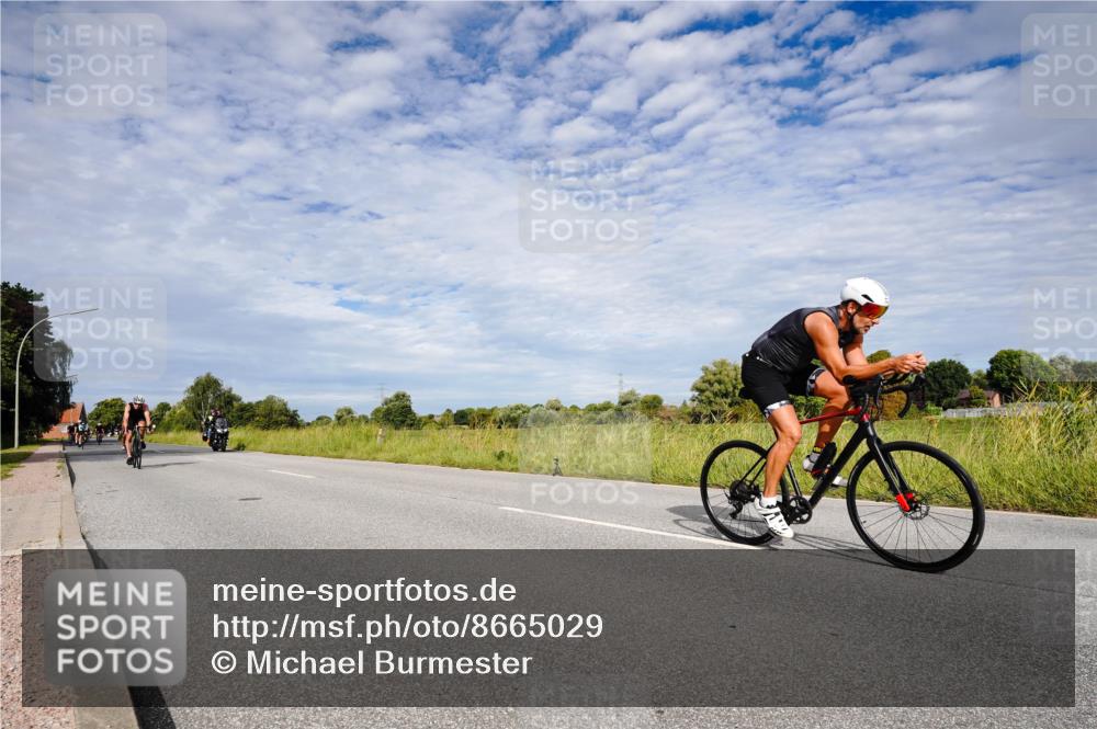 31.08.2025 - Elbe Triathlon Hamburg Michael Burmester http://msf.ph/oto/8665029 31.08.2025 10:02:58 Radfahren 428, 495, 618, 638, 682, 696, 727, 739, 850, 912 meine-sportfotos.de