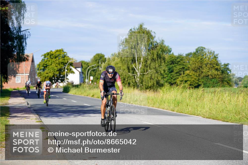 31.08.2025 - Elbe Triathlon Hamburg Michael Burmester http://msf.ph/oto/8665042 31.08.2025 09:27:35 Radfahren 269, 321, 354, 385, 496, 623 meine-sportfotos.de
