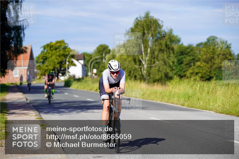 31.08.2025 - Elbe Triathlon Hamburg Michael Burmester http://msf.ph/oto/8665059 31.08.2025 09:27:42 Radfahren 268, 269, 311, 496 meine-sportfotos.de