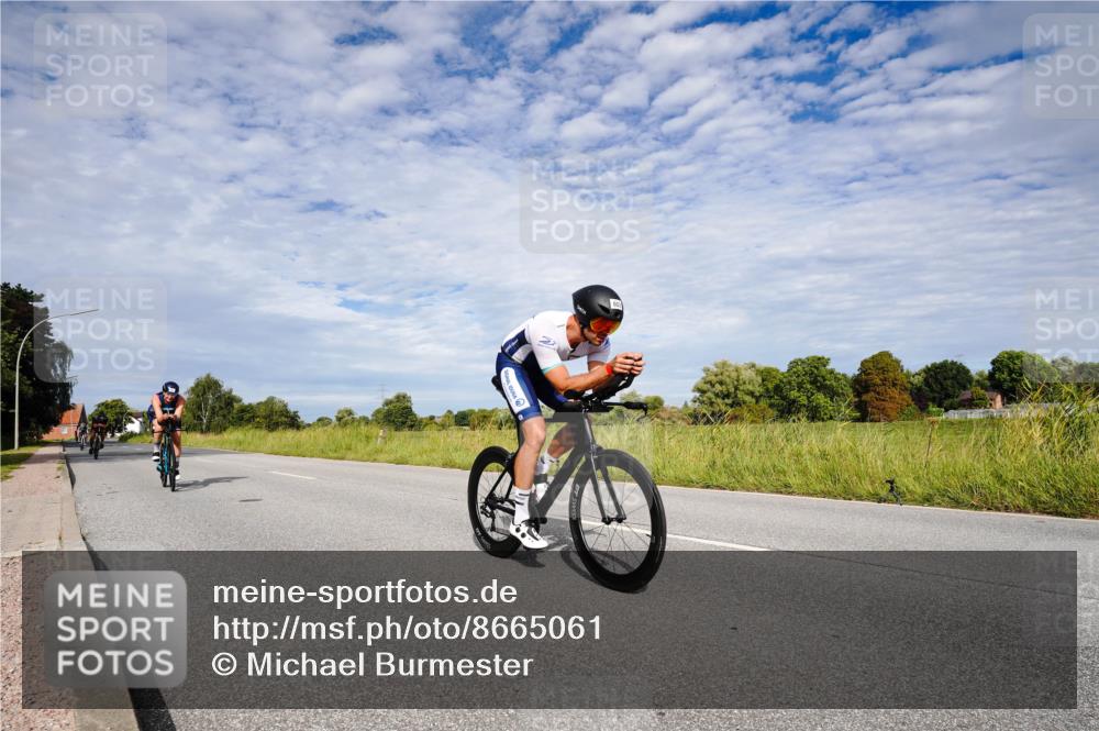 31.08.2025 - Elbe Triathlon Hamburg Michael Burmester http://msf.ph/oto/8665061 31.08.2025 10:03:18 Radfahren 510, 595, 603, 816, 901, 915 meine-sportfotos.de