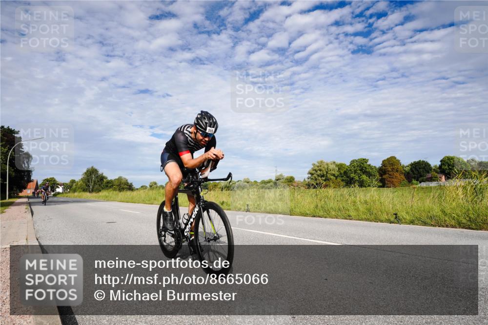 31.08.2025 - Elbe Triathlon Hamburg Michael Burmester http://msf.ph/oto/8665066 31.08.2025 10:03:21 Radfahren 510, 595, 603, 658, 816, 901, 915 meine-sportfotos.de