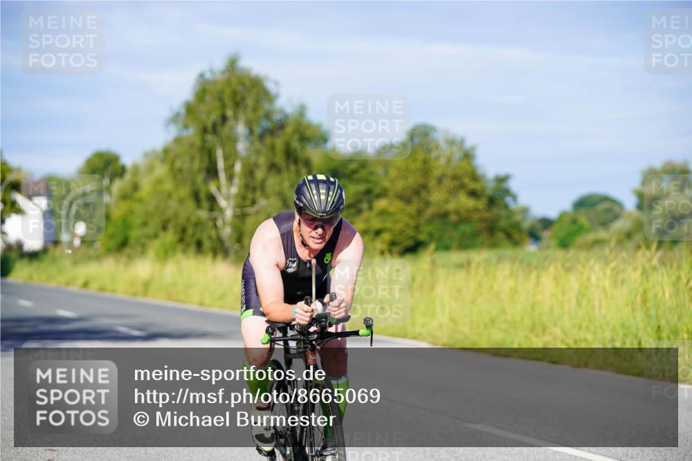 31.08.2025 - Elbe Triathlon Hamburg Michael Burmester http://msf.ph/oto/8665069 31.08.2025 09:27:45 Radfahren 268, 269, 311 meine-sportfotos.de