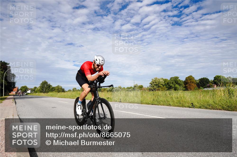 31.08.2025 - Elbe Triathlon Hamburg Michael Burmester http://msf.ph/oto/8665075 31.08.2025 10:03:27 Radfahren 419, 510, 609, 657, 658, 749 meine-sportfotos.de