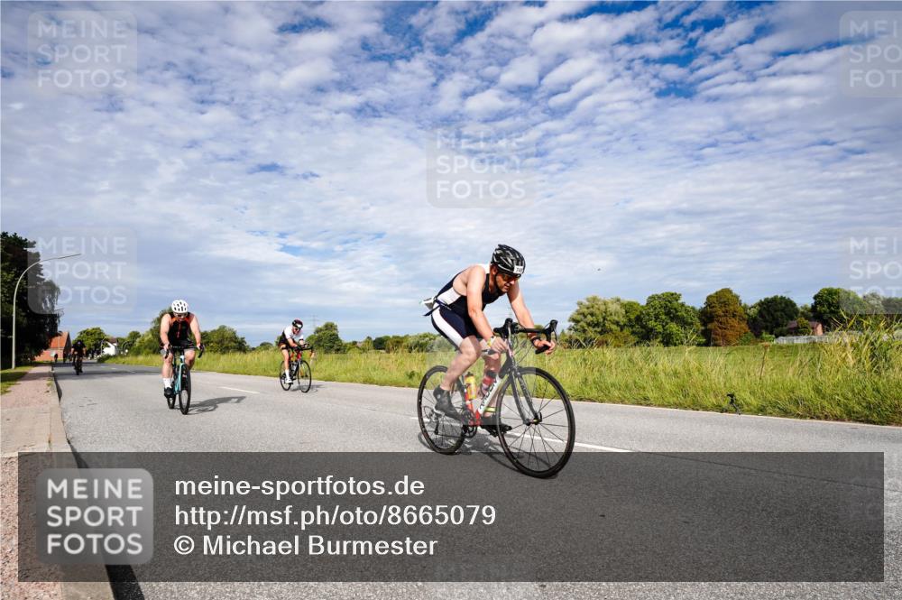 31.08.2025 - Elbe Triathlon Hamburg Michael Burmester http://msf.ph/oto/8665079 31.08.2025 10:03:33 Radfahren 419, 466, 609, 657, 749 meine-sportfotos.de