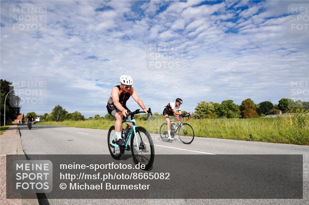 31.08.2025 - Elbe Triathlon Hamburg Michael Burmester http://msf.ph/oto/8665082 31.08.2025 10:03:34 Radfahren 419, 466, 609, 657, 749 meine-sportfotos.de