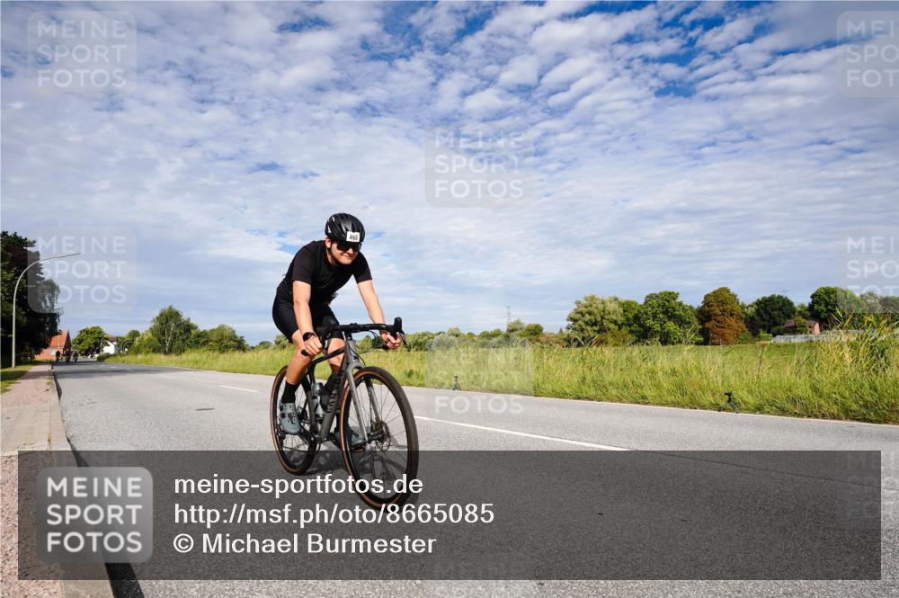 31.08.2025 - Elbe Triathlon Hamburg Michael Burmester http://msf.ph/oto/8665085 31.08.2025 10:03:36 Radfahren 466, 609, 657, 749, 771 meine-sportfotos.de